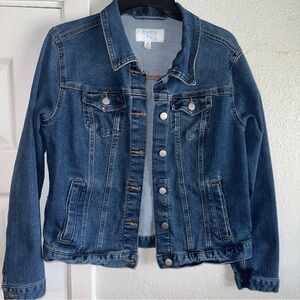 Time and Tru Medium Blue Denim Jacket with Contrast Stitching